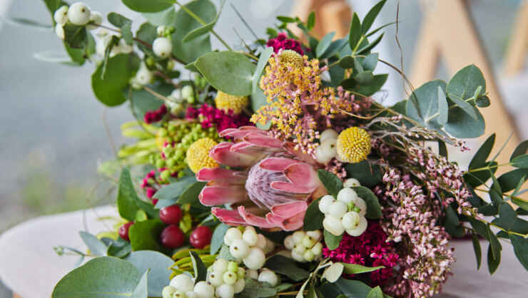 Blooming Beauty: A Guide to Choosing the Perfect Flowers for a Rustic Wedding